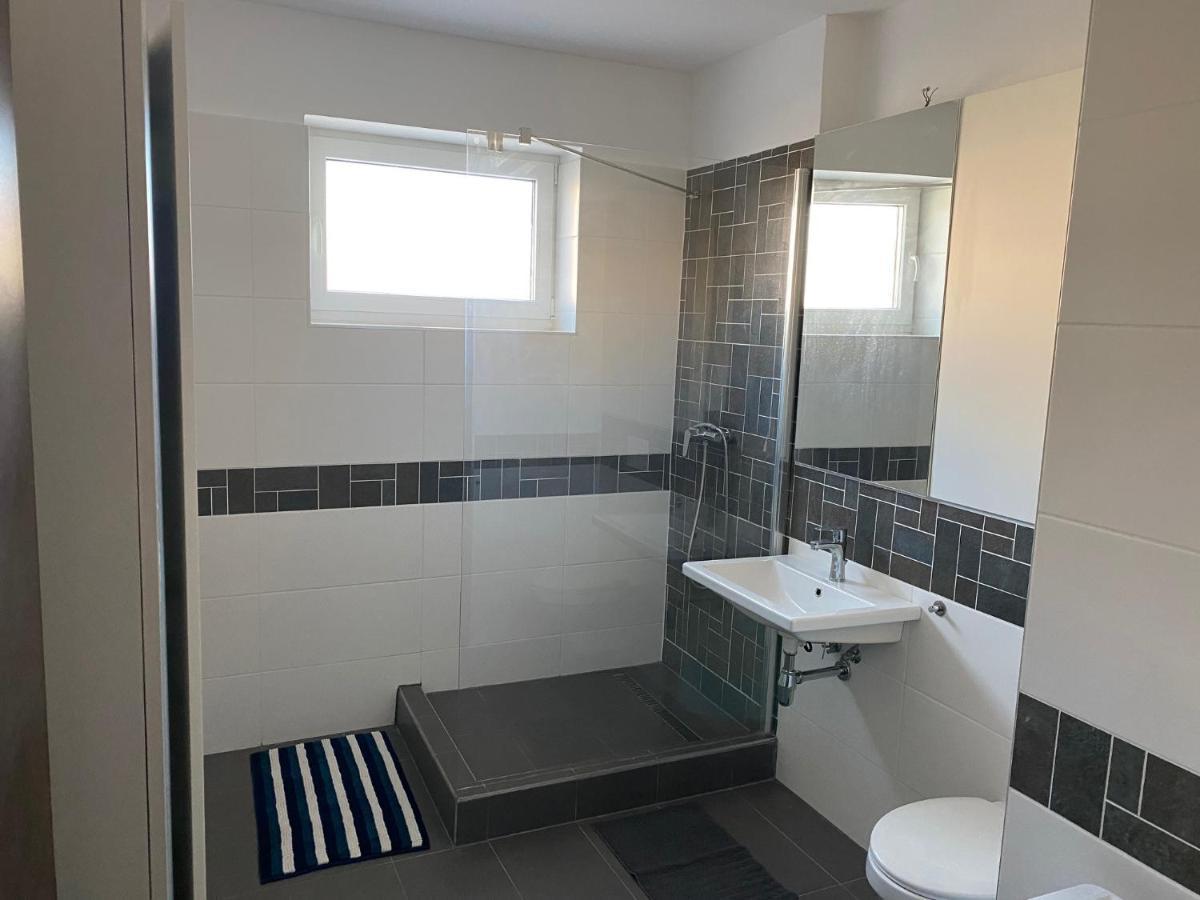 Apartman "Dunaj" Private Parking - Klimatizacia Šamorín Zewnętrze zdjęcie